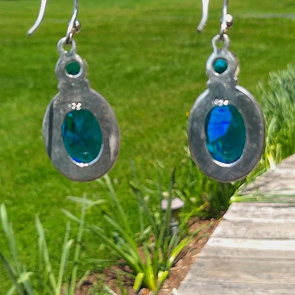 Sterling Silver Sapphire color Earrings - Picture 2 of 7
